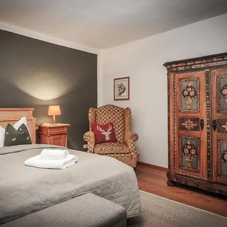 Mantinger- Style - Blick- Tradition * Kitzbühel