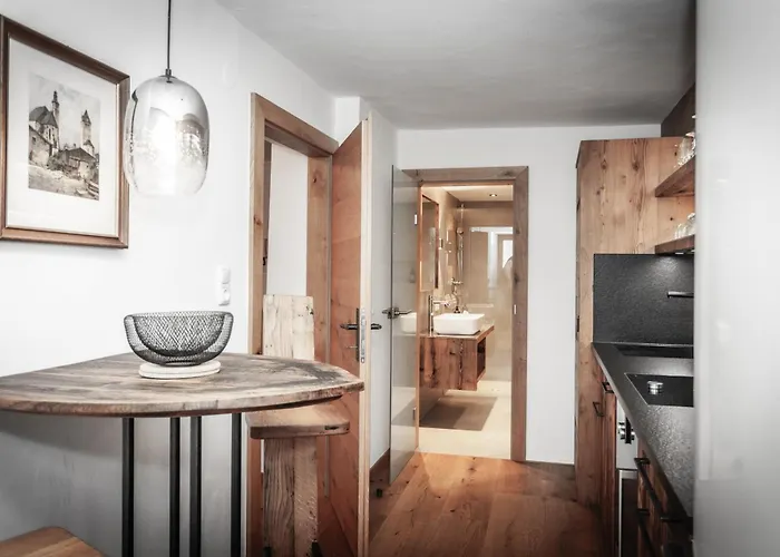 Mantinger- Style - Blick- Tradition